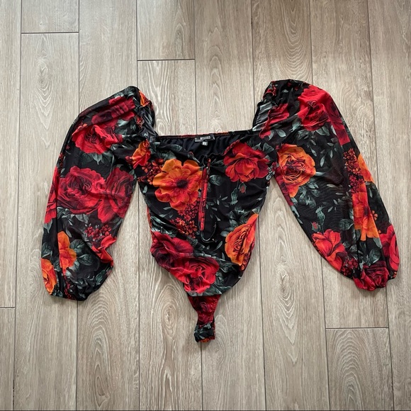 Missguided | Floral Bodysuit - Picture 4 of 10